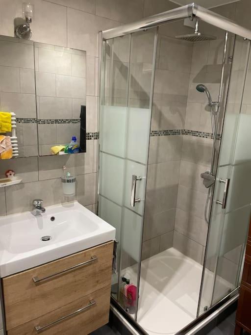 Appartement Proche Metro Villejuif La Exteriör bild